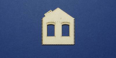 LCC 04-35 OO gauge gabled wall for goods shed office with windows
